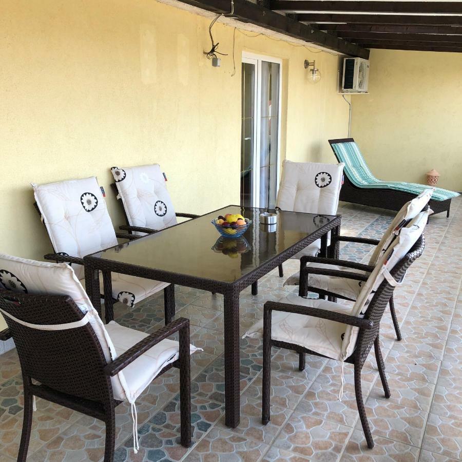 Apartmani Gabi Cesarica Exterior photo