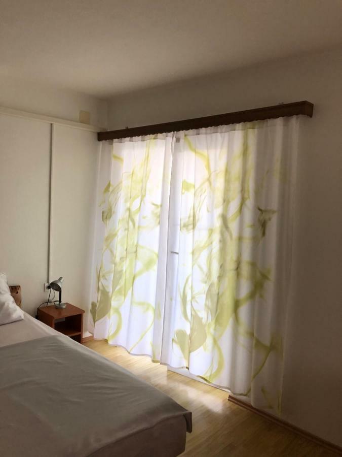 Apartmani Gabi Cesarica Exterior photo